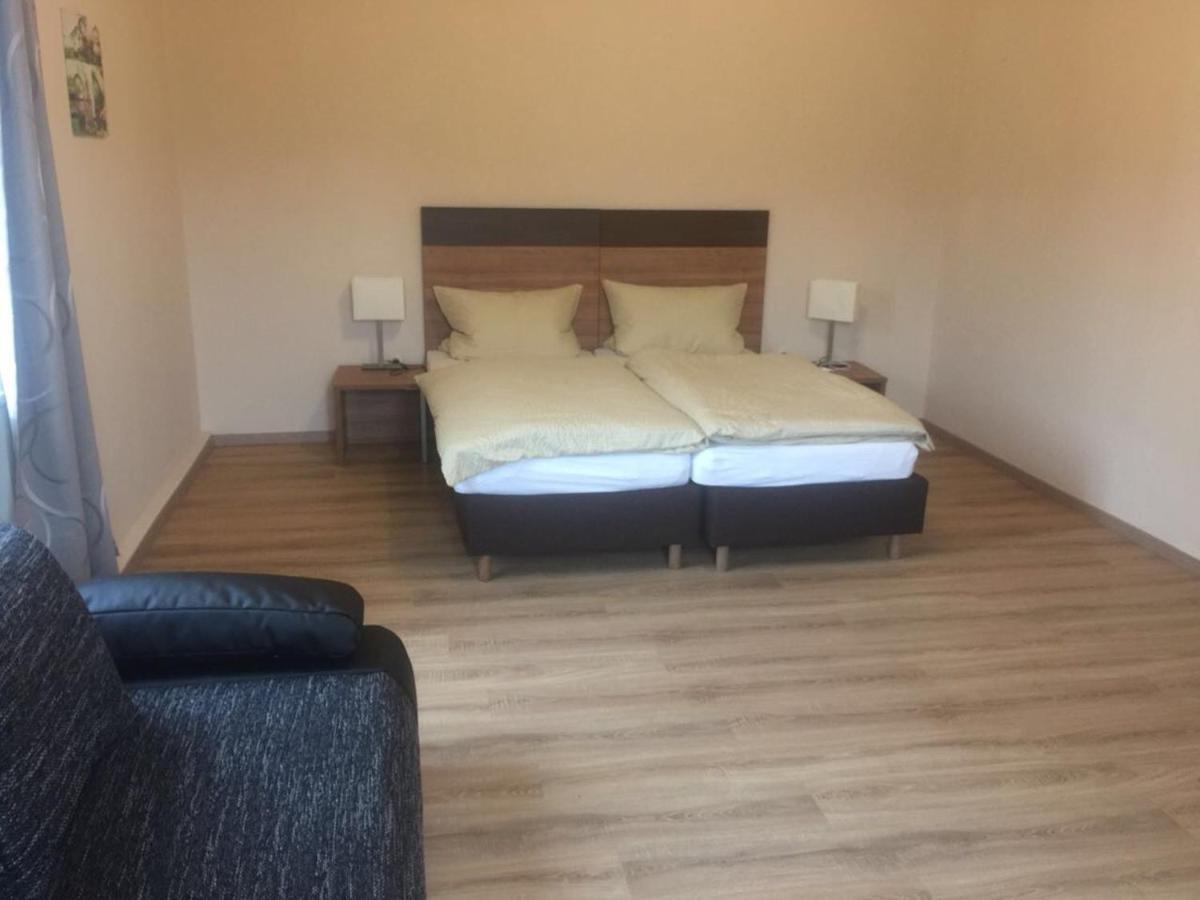 Jujhar'S Gaestehaus Wasserburg am Inn Room photo