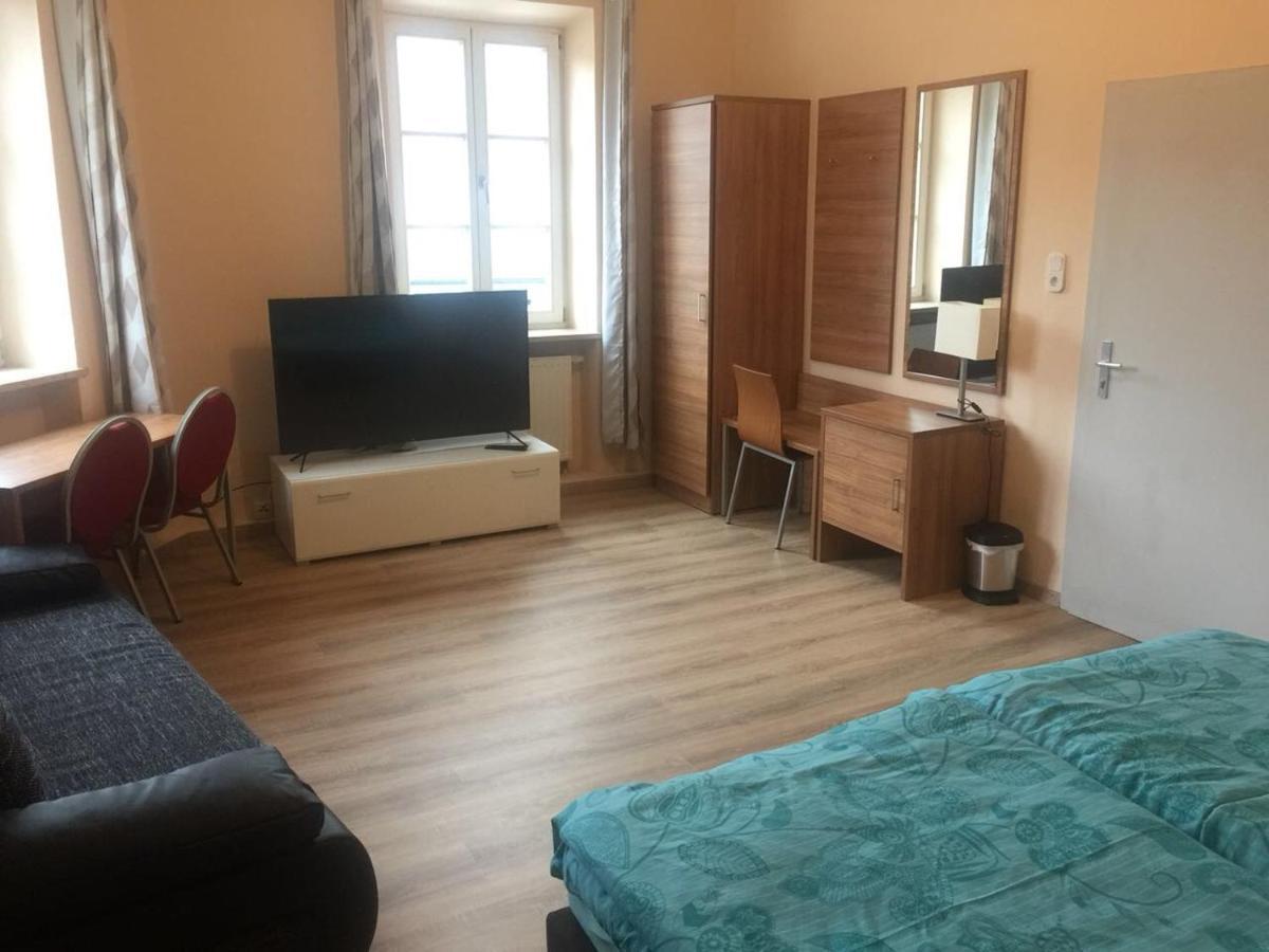 Jujhar'S Gaestehaus Wasserburg am Inn Room photo